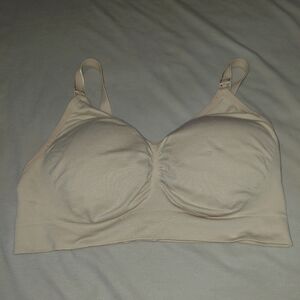 Motherhood Seamless Cream Nursing Bralette Medium